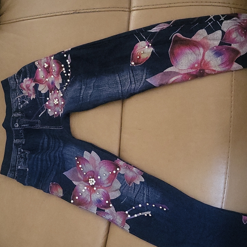Designed Stretchy Legg ings - Picture 7 of 7
